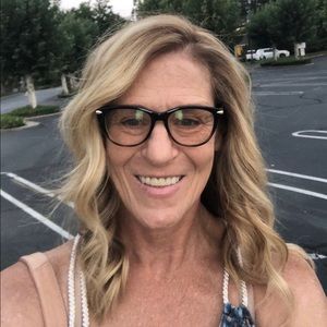 Meet your Posher, Ellen